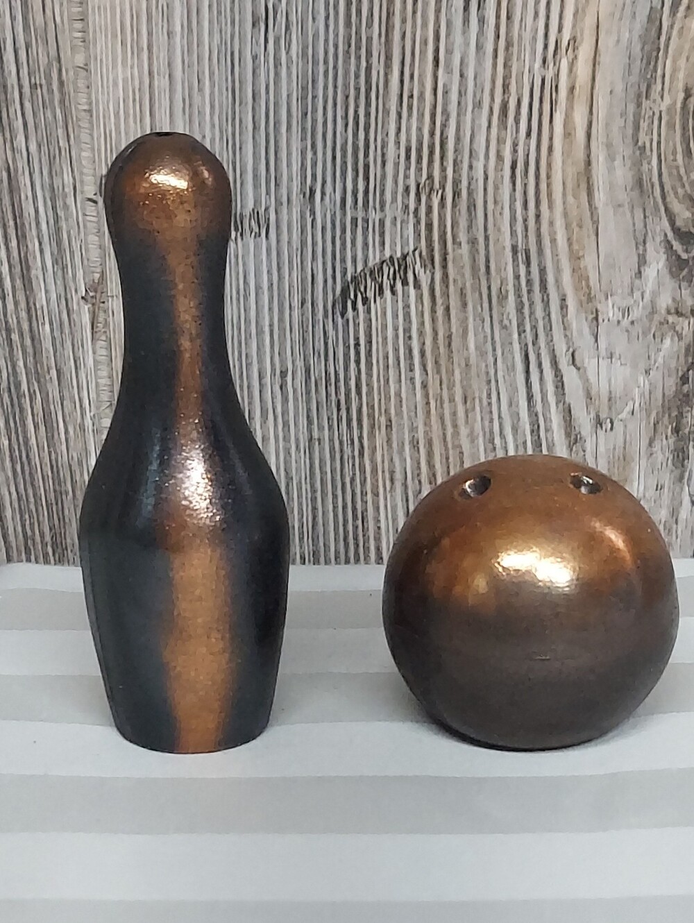 Vintage Kitsch Bowling Ball & Pin Salt and Pepper Shakers Retro
